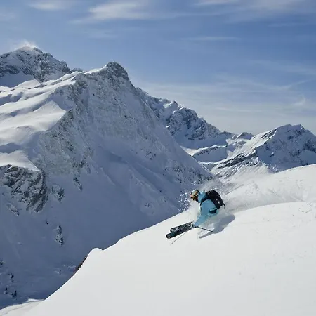 Lovely In Apartment *