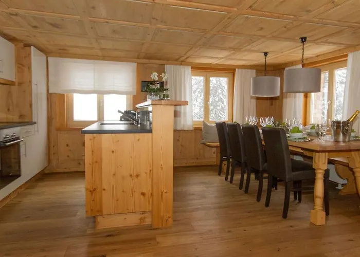 Lovely In Apartment *