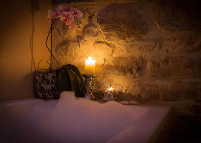 Lovely In Apartment *